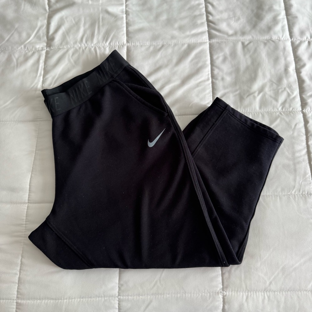 Nike Cropped Sweatpants Size XL